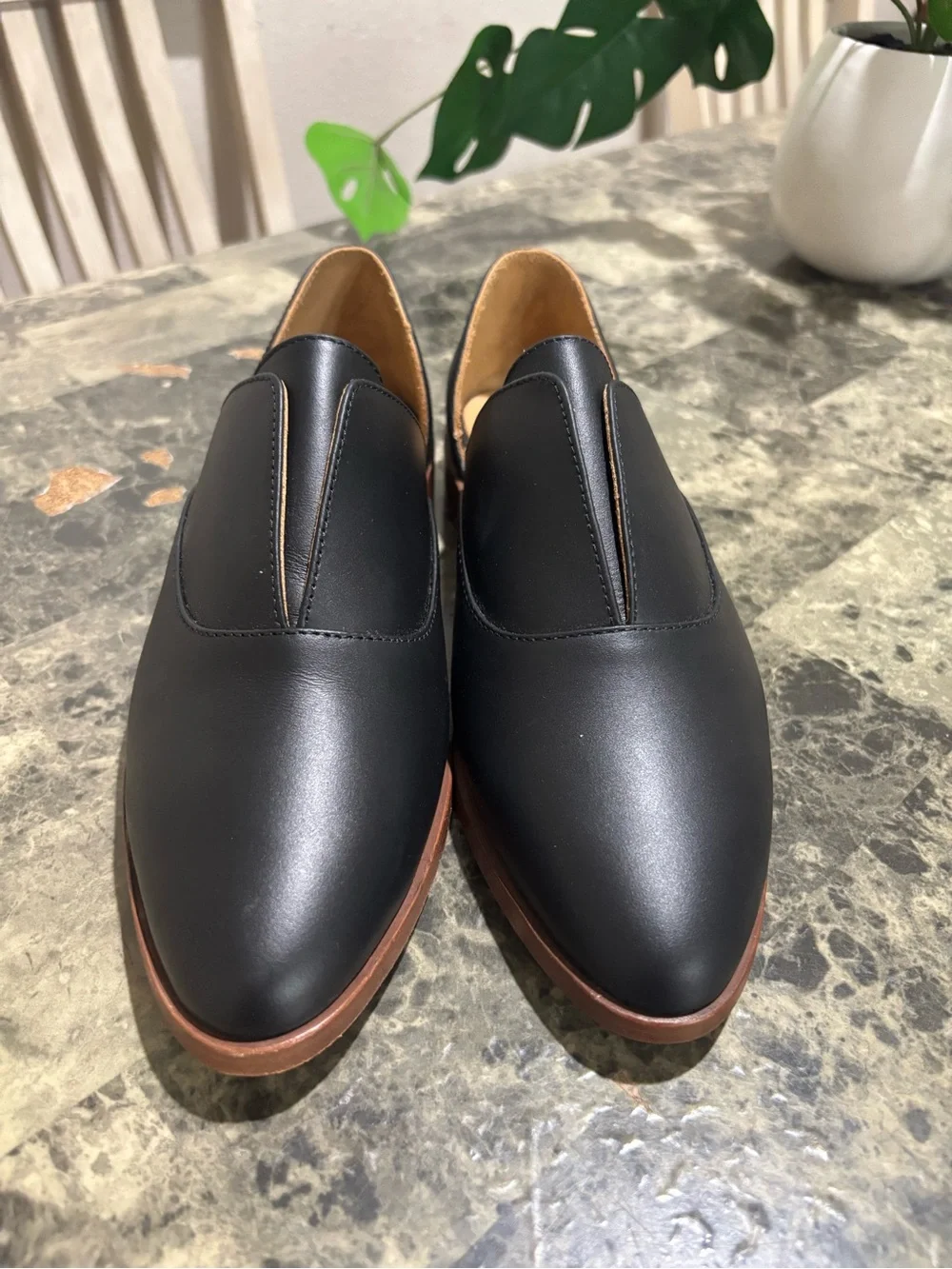 NWOB Nisolo Ema d’ Orsay Oxford 2.0 Black Leather Women's Slip-On Loafers